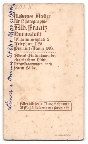 Fotografie Alb. Fraatz, Darmstadt, Portrait zwei junge Frauen Lina und Anna Stöhr aus Morschheim