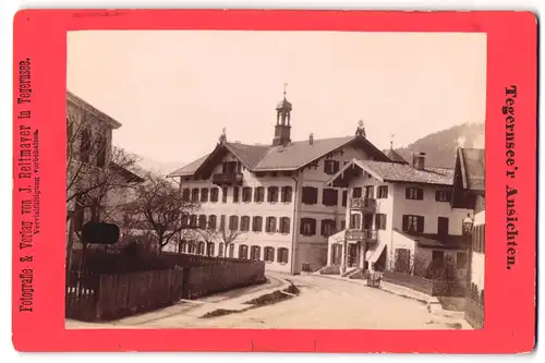 Fotografie J. Reitmayer Jr., Tegernsee, Ansicht Tegernsee, Seestrasse / Rathausplartz 1, Blick zum Rathaus