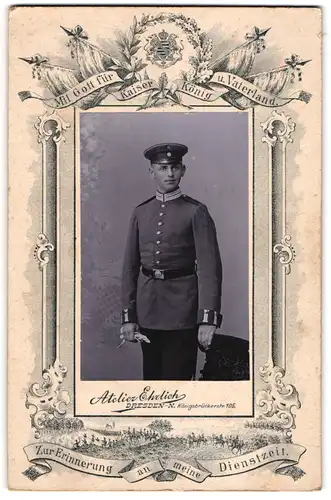 Fotografie Atelier Ehrlich, Dresden, sächsischer Soldat Paul Speer in Gardeuniform, im Passepartout
