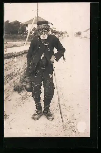 AK Älterer Herr in serbischer Tracht