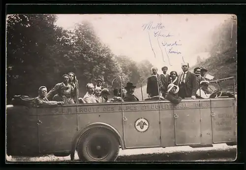 AK P.L.M. Route des Alpes et du Littoral, Autobus