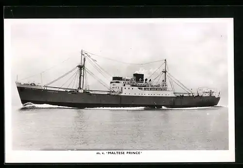 AK M. S. Maltese Prince, Handelsschiff in voller Fahrt