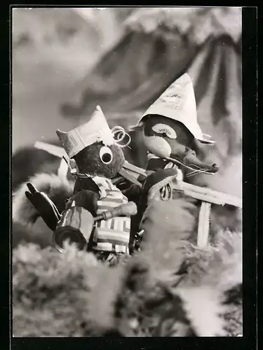 AK Herr Fuchs und Frau Elster mit Farbeimer und Pinsel