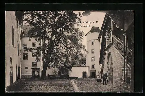 AK Neuenbürg a. E., Ansicht vom Schlosshof