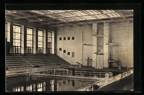 AK Rostock, Schwimmhalle Neptun, Innenansicht