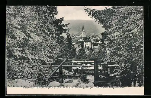 AK Bischofsgrün im Fichtelgebirge, Blick vom Hügelfelsen auf den Ort mit Kirche