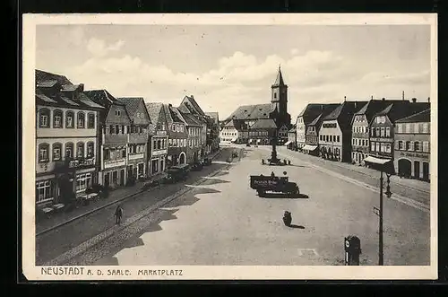 AK Neustadt a. d. Saale, Marktplatz mit Geschäften