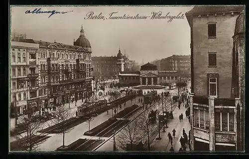 AK Berlin, Tauentzienstrasse-Wittenbergplatz mit Passanten