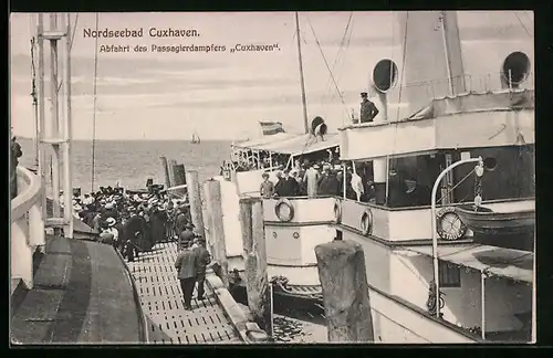 AK Cuxhaven, Abfahrt der Passagierdampfers Cuxhaven