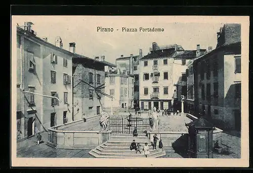 AK Pirano, Piazza Portadomo