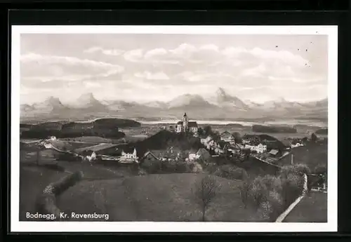 AK Bodnegg /Kr. Ravensburg, Ortsansicht mit Bergen