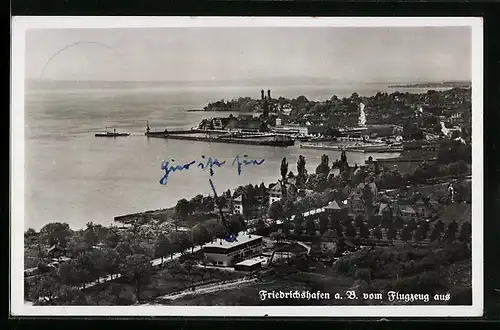 AK Friedrichshafen a. B., Fliegeraufnahme vom Ort