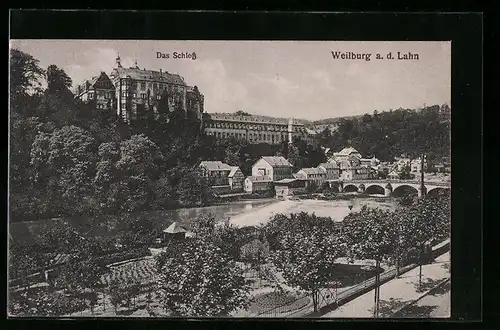 AK Weilburg a. d. Lahr, Das Schloss