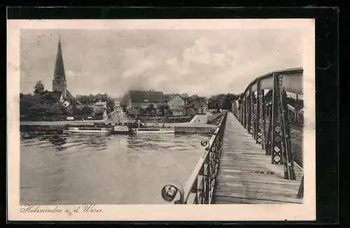 AK Holzminden a. d. Weser, Flusspartie mit Dampfer u. Brücke