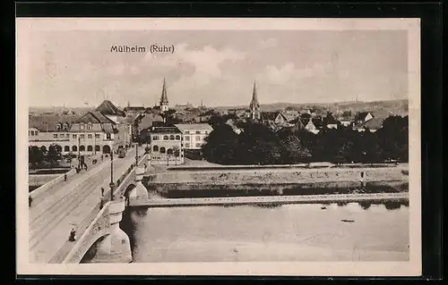 AK Mülheim /Ruhr, Teilansicht und Strassenpartie mit Strassenbahn