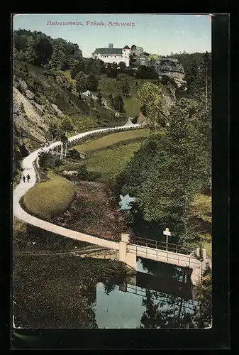 AK Rabenstein /Fränk. Schweiz, Landstrasse mit Brücke und Ortsblick aus der Vogelschau