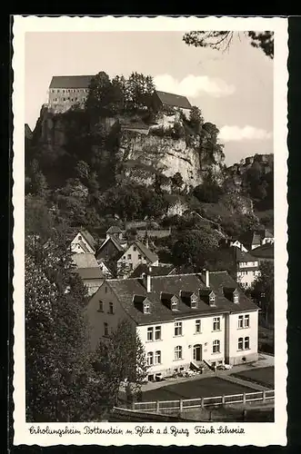 AK Pottenstein /Fränk. Schweiz, Erholungsheim mit Blick auf die Burg