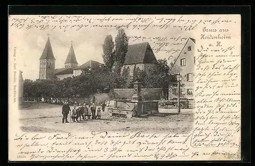 AK Heidenheim / Hahnenkamm, Volk am Brunnen, Kirche im Hintergrund