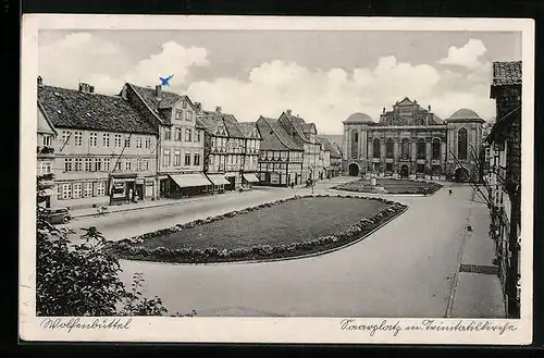 AK Wolfenbüttel, Saarplatz mit Trinitatiskirche