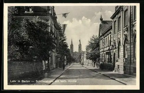 AK Lahr i. Baden, Schillerstrasse mit kath. Kirche