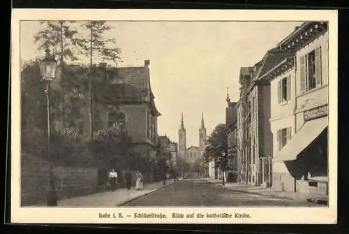 AK Lahr i. B., Schillerstrasse mit katholischer Kirche
