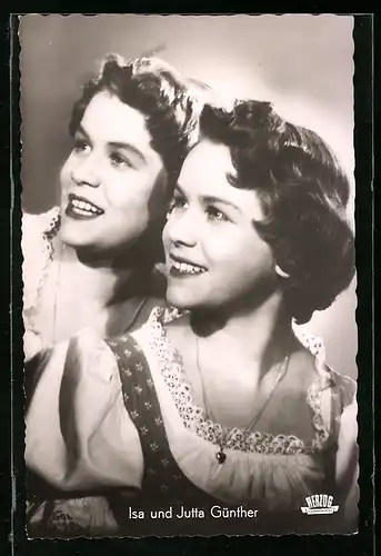 AK Schauspielerinnen Isa & Jutta Günther in Trachtenkleidern