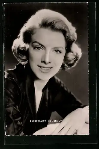 AK Schauspielerin Rosemary Clooney charmant blickend