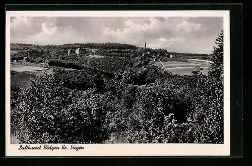 AK Rödgen b. Siegen, Ortsansicht im Grünen