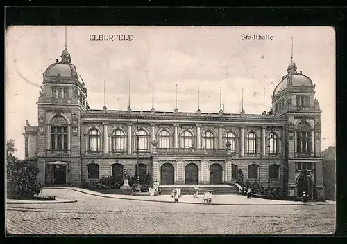 AK Elberfeld, Strassenpartie mit Stadthalle