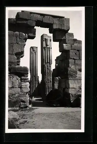 AK Karnak, The two Pillars, Lotus and Papyrus-Flowers...