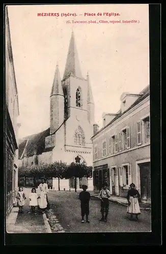 AK Mézières-en-Brenne, Place de l`Eglise