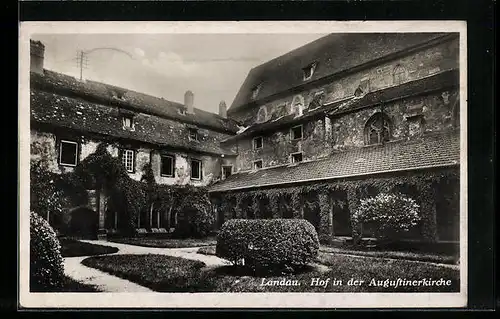 AK Landau / Pfalz, Hof in der Augustinerkirche