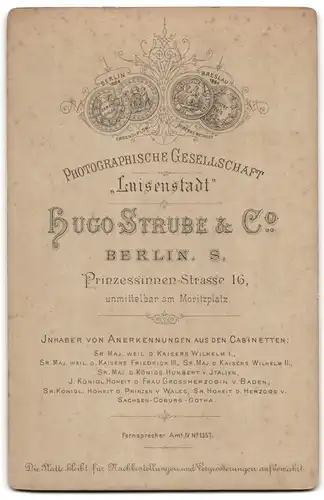 Fotografie Hugo Strube & Co., Berlin, Prinzessinnenstr. 16, Kinderpaar mit Kleinkind in hübscher Kleidung