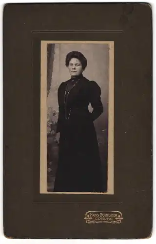 Fotografie Hans Schneider, Coburg, Bürgerliche Dame im Kleid