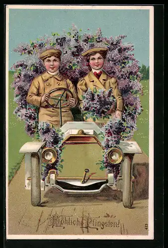 Präge-AK Junges Paar mit Schirmmützen und Blumen im Auto - Neujahrskarte
