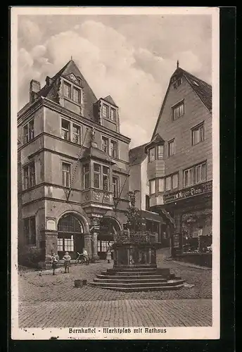AK Bernkastel, Marktplatz mit Rathaus