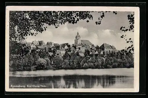 AK Ronneburg /Krs. Gera, Ortsansicht vom Ufer aus