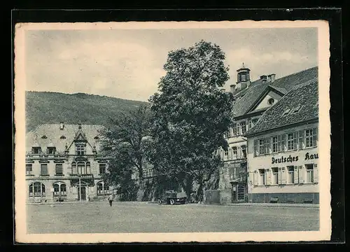 AK Neustadt a. d. Weinstrasse, Platz der SA mit Deutschem Haus