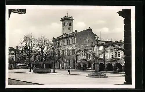 AK Frankstadt u. d. R., Viktoria-Platz mit Denkmal