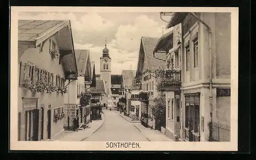 AK Sonthofen i. bayr. Allgäu, Strassenpartie mit Geschäft