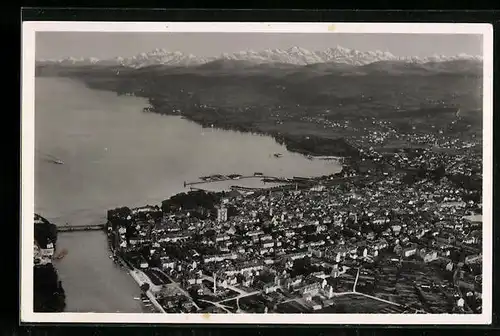 AK Konstanz, Gesamtansicht mit Bodensee vom Flugzeug aus gesehen