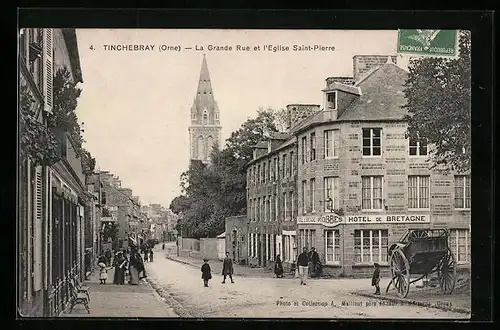 AK Tinchebray, La Grande Rue et l`Eglise Saint-Pierre