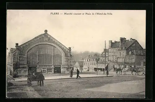 AK Flers, Marché couvert et Place de l`Hotel de Ville