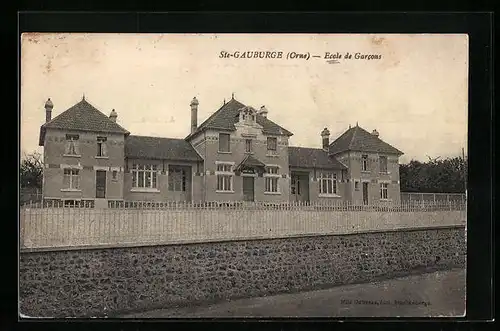 AK Sainte-Gauburge, Ecole des Garcons