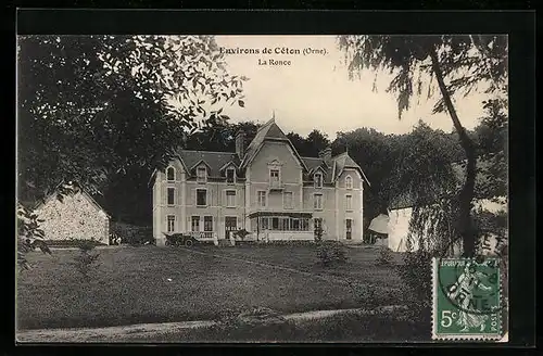 AK La Ronce, Une grande maison