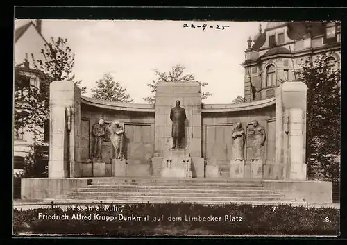 AK Essen a. d. Ruhr, Friedrich Alfred Krupp-Denkmal auf dem Limbecker Platz