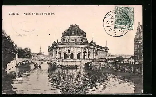 AK Berlin, Brücken am Kaiser Friedrich-Museum