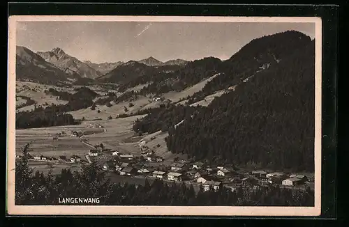 AK Langenwang bei Oberstdorf im bayr. Allgäu, Ortstotale im Tal
