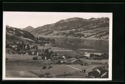 AK Bühl am Alpsee, Talpanorama mit der Siedlung am See
