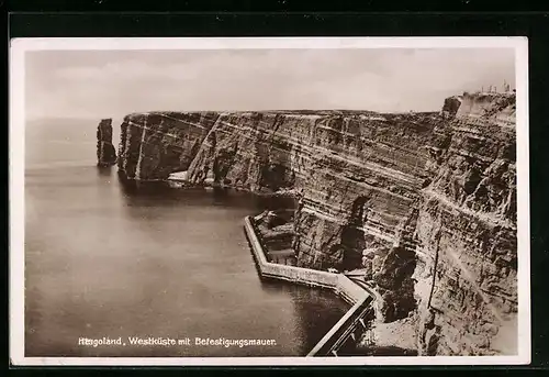 AK Helgoland, Westküste mit Befestigungsmauer